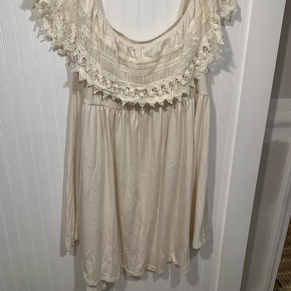 Size 3 Torrid Off The Shoulder Off White Dress